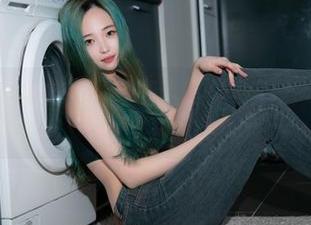 Bambi(밤비)分享的写真集，如何在“BLUECAKE”中找到自己的“Diesel”？