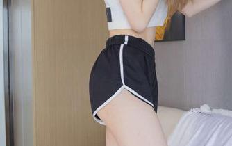 BoBoSocks袜啵啵 – 稚予和这些帆布鞋,合影会不会有更多小花招?