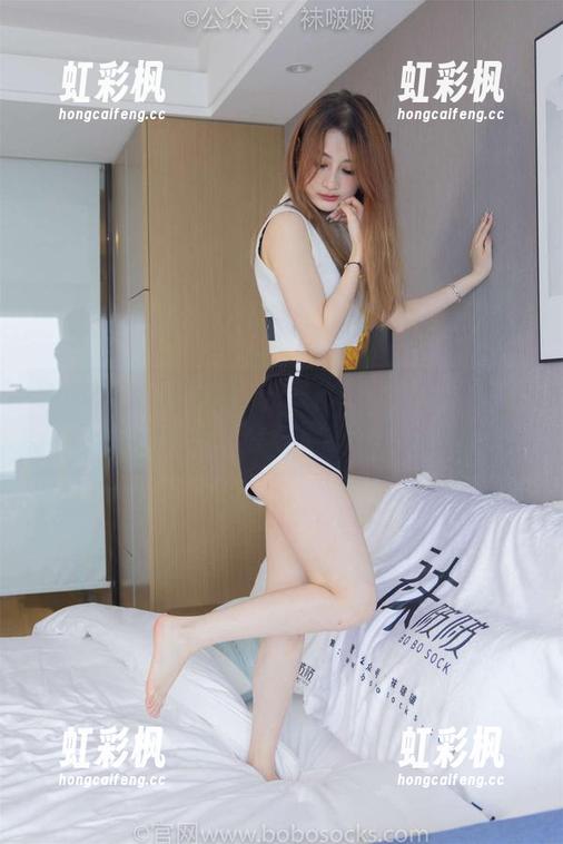 BoBoSocks袜啵啵-稚予 BoBoSocks袜啵啵 - 稚予和这些帆布鞋,合影会不会有更多小花招?