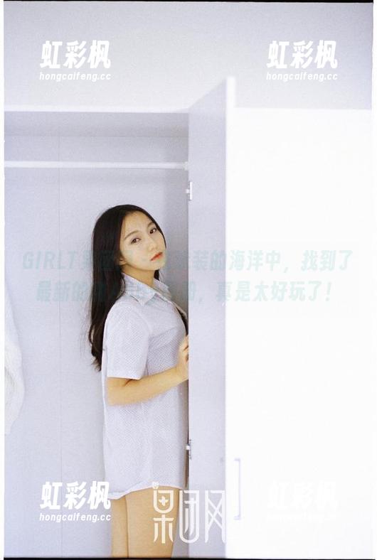 GIRLT果团网 - 在泳装的海洋中，找到了最新的甜Abby图册，真是太好玩了！