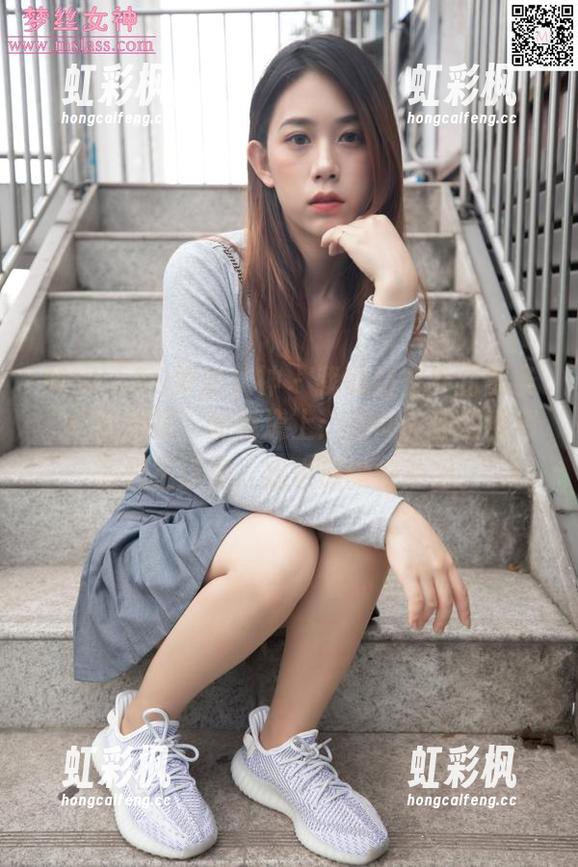 MSLASS梦丝女神-乔儿 MSLASS梦丝女神 - 我就站在乔儿那条“校服回忆”的街道上:别问,原图和资源都在这里,我也感觉好熟悉。