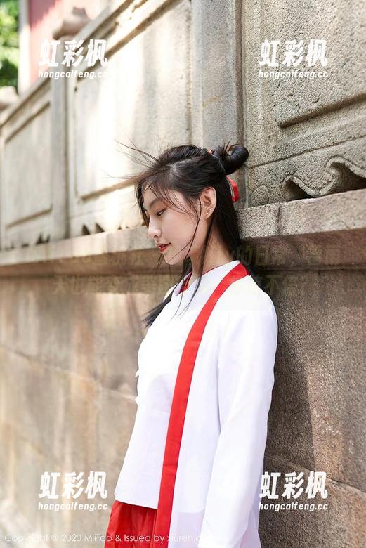 MiiTao蜜桃社 - 琉璃lily的日常，雷雨天也能变成美图合集，你信不信？
