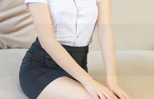 QingDouKe青豆客 – 不怕镂空,就怕佟蔓的私房照让你欲罢不能的眼神!