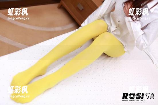ROSI写真 ROSI这种美脚套图,我只想默默地躲在角落里看。