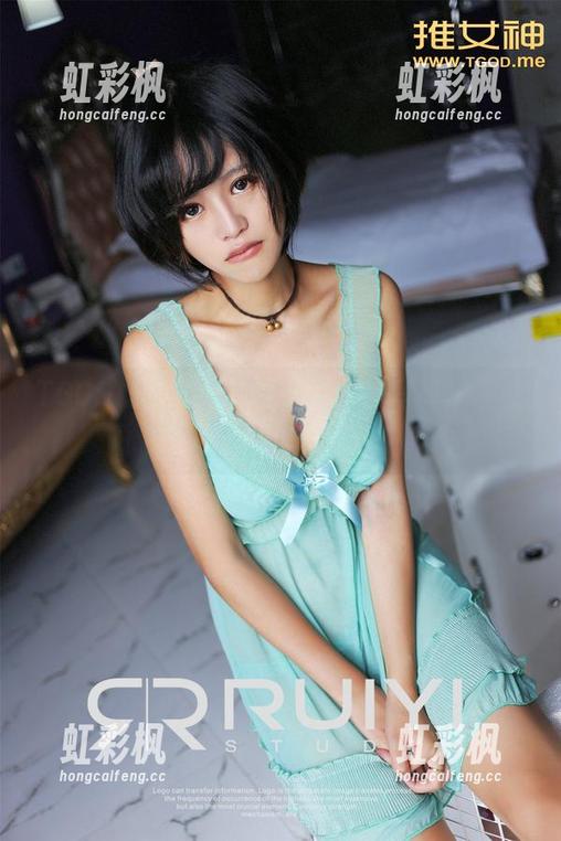 TGOD推女神-娜依灵儿 TGOD推女神 - 不嫌热的私房写真,娜依灵儿的裤里丝迷情。