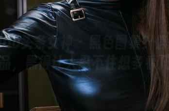 TouTiao头条女神 – 黑色图集?信悦儿最新作品,黑得让人忍不住想多看几眼。