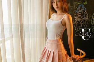 UGirls尤果网 – 看纯小希美脚合集,谁能不多看两眼?