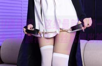 XIAOYU语画界 – 这组最新写真一定得看,冯木木把旗袍与黑丝玩得出神入化