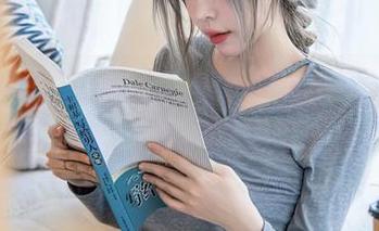 XINGYAN星颜社 – 李丽莎的纯白写真，似乎原图也没能把千层心事都叠清楚。