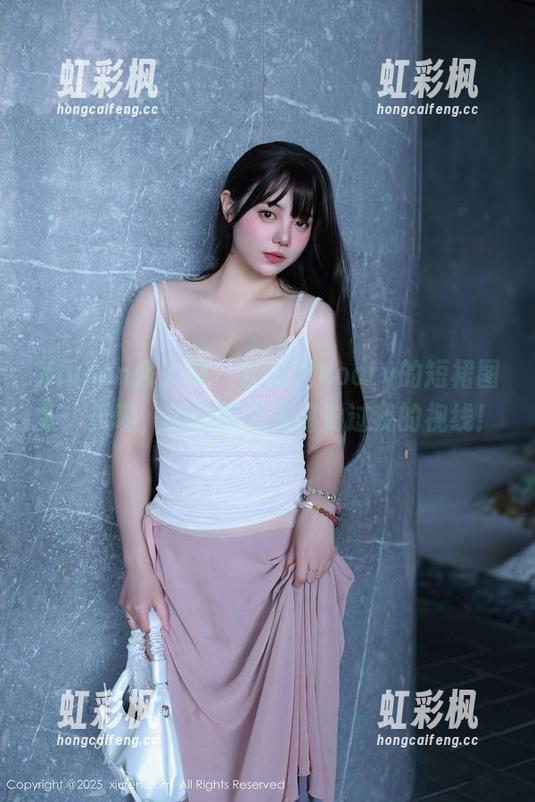 Xiuren秀人网-徐莉芝Booty Xiuren秀人网 - 徐莉芝Booty的短裙图集:天哪,美腿就像流星划过我的视线!