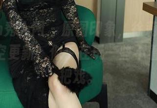 Xiuren秀人网 – 原图印象,徐莉芝Booty的镂空更新,似乎在玩一些不着边际的把戏。