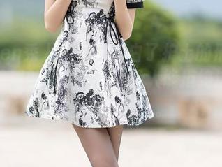 Xiuren秀人网 – 谁洗白了护士的形象?看白琮瑗的精选写真,没人能拒绝这样的“白衣天使”。