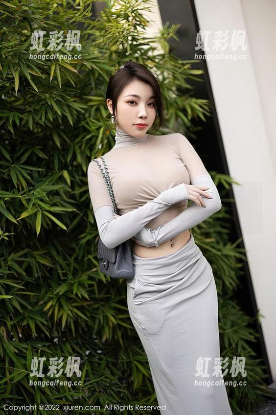 Xiuren秀人网 - 陈雅漫VICKY的旗袍图包，穿上后你就是街头的风景名胜区！