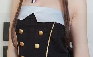 nagisa魔物喵的胶带少女写真,带你一路“粘”着走!