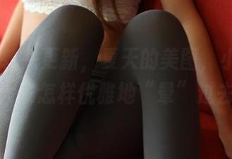 rosi – 转头更新,夏天的美图,小莉正在教大家怎样优雅地“晕”过去。