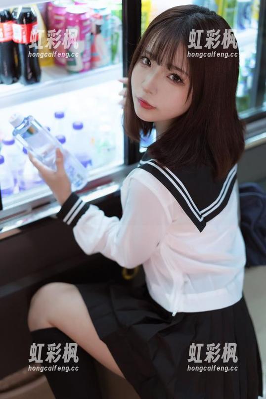 yuuhui玉汇 逐帧解读yuuhui玉汇的女友图片:便宜没好货?