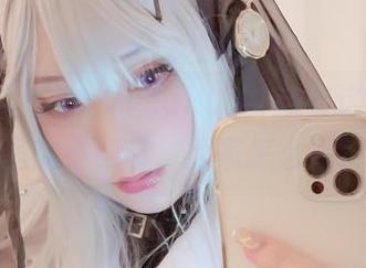 探讨一下，サク(saku)女孩在这组资源里的小细节，大家怎么看？