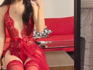 不呆猫的黑旗袍+过膝袜搭配:美图分享,让我想偷偷模仿。