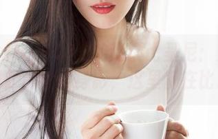 克拉女神 – YOYO的高清比基尼:对不对得起食物的身影,这里都在比。