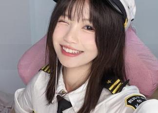 照片里有千反田鹿子,油亮的打光真让人怀疑人生。