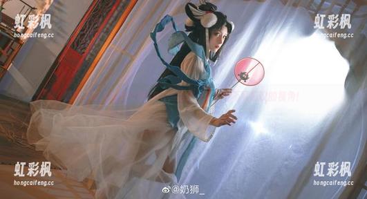 奶狮不咬人 奶狮不咬人的黑贞德COS,给你一个下载不可思议的视角!