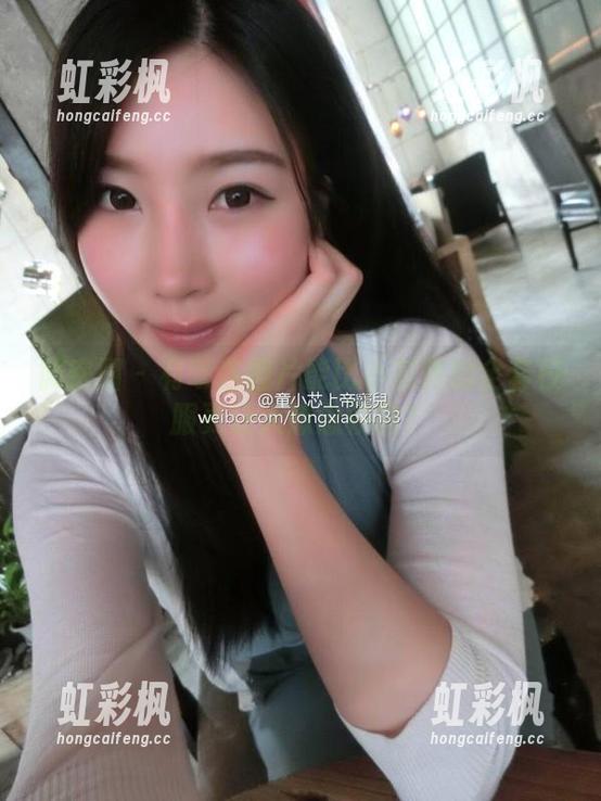 微密圈 - 有哪些图片能比小芯酱的全套校服更让人想念校园？