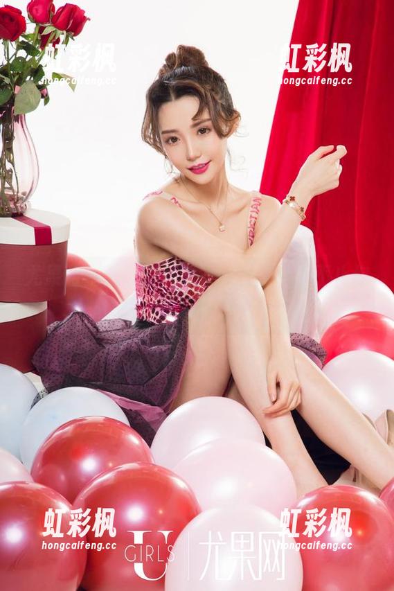 尤果网 - 双人写真来了，王莹这回不止你我，还有福利哦！