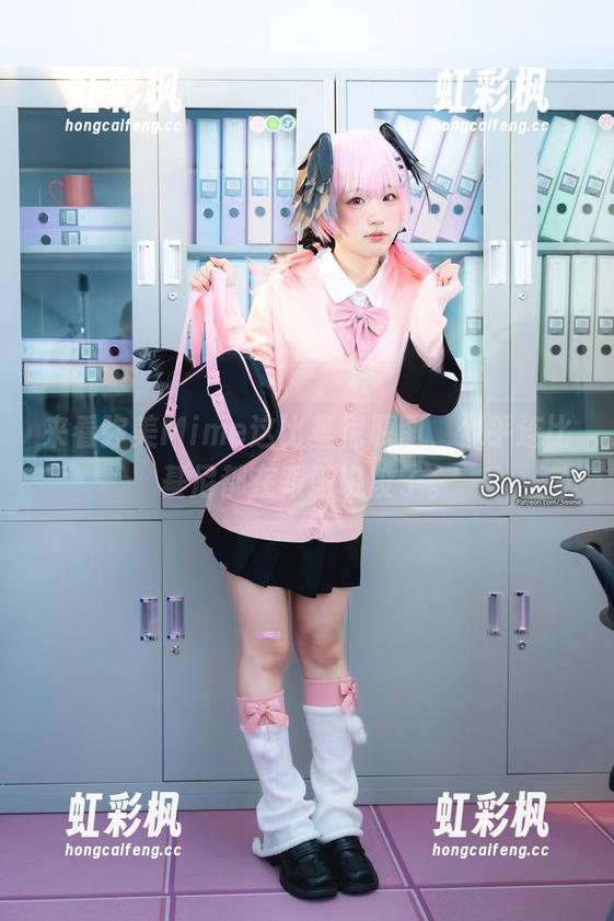 弥美Mime 来看弥美Mime这比基尼原图,似乎连比基尼都在跟她讲段子。