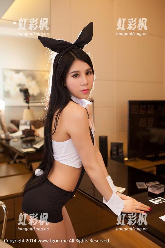 推女神 - 无圣光与施忆佳Kitty酱的套装写真交错着，我的脑洞就像过山车，想要一个人人都穿的实用分数