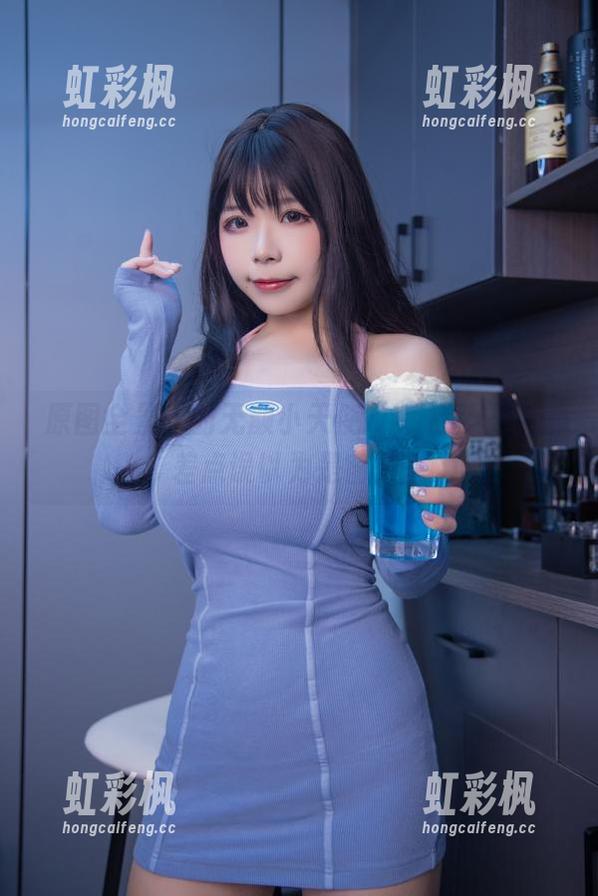 原图全景下的无颜小天使wy，透明到我差点误以为是窗户。