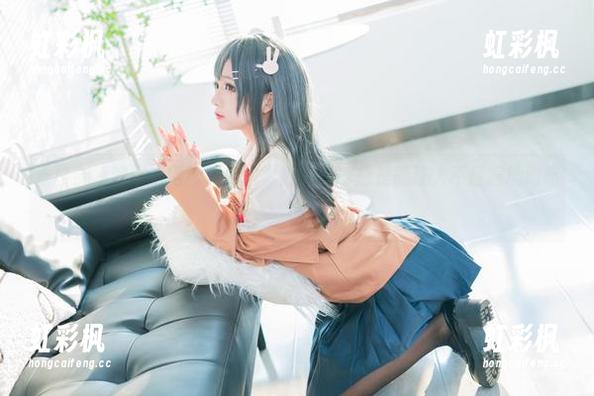 看日奈娇演绎的网纱死库水，最新cos总是能让人不经意地咯咯咯