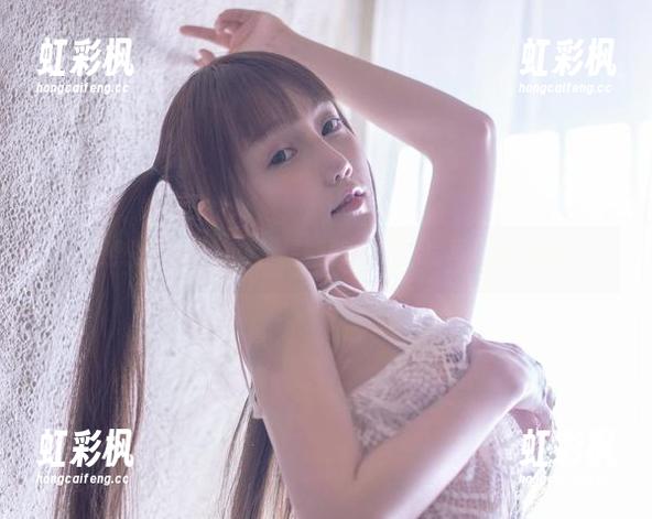 星野咪兔 突然想聊聊长腿,星野咪兔的私房写真新思路