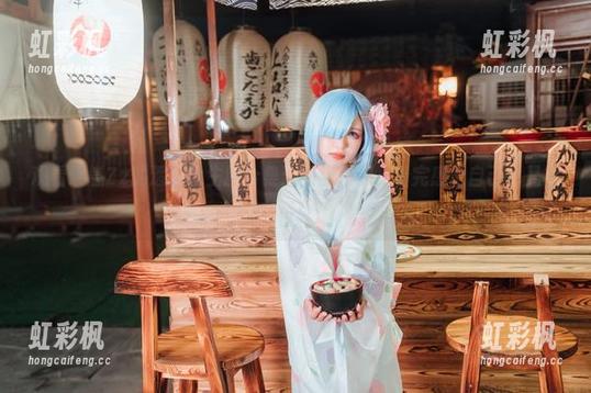 晕崽Zz 观看晕崽Zz的透明学生服合集:瘫坐在地,看完感觉自己也是模特!