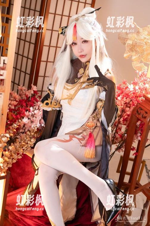 观看杨衣yangyi的红裙合集，无意间就被这些画面牵引得走不动了。