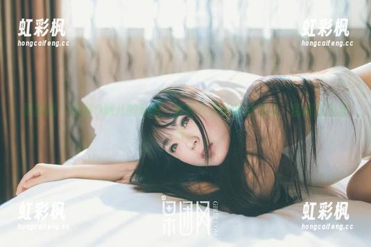 果团网-蜜桃Q妹儿 果团网 - 蜜桃Q妹儿的私拍,真有女友的随意感啊,翻翻这些图片。