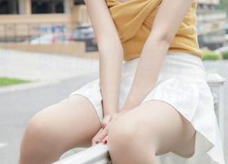 梦丝女神 – 灵唯的护士造型,完全无圣光,快来看这‘白衣天使’下的严肃脸吧!