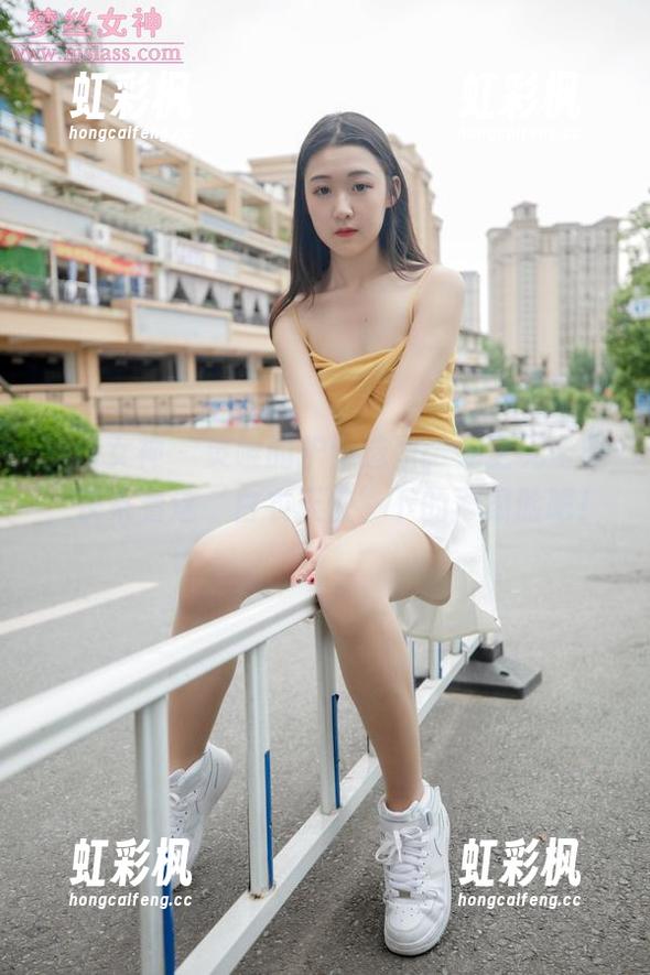 梦丝女神-灵唯 梦丝女神 - 灵唯的护士造型,完全无圣光,快来看这‘白衣天使’下的严肃脸吧!