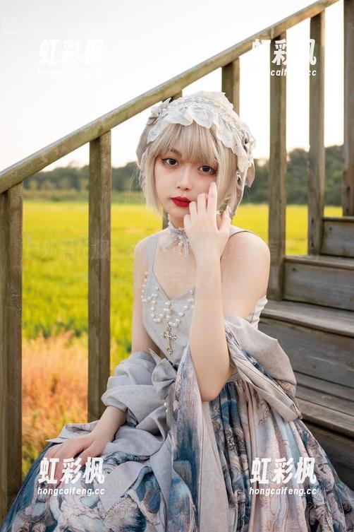 梨瑾瑾 户外黑长服,不得不说梨瑾瑾真有眼光,资源太完美了!
