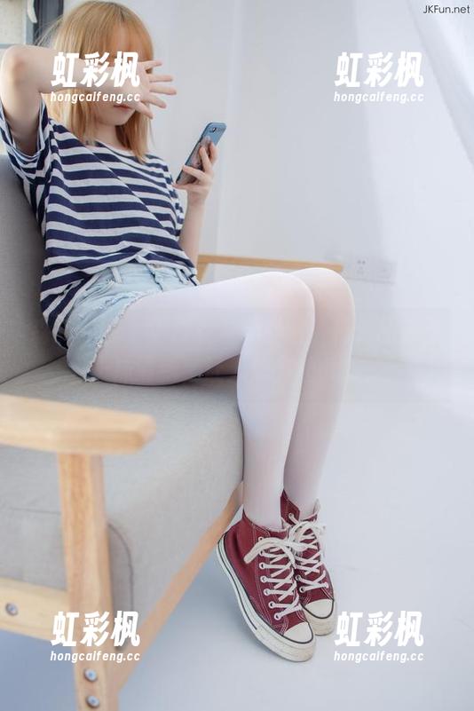 森萝财团 - 小樱女友私房图，精选图库里一抹清新，让人想多看几眼。