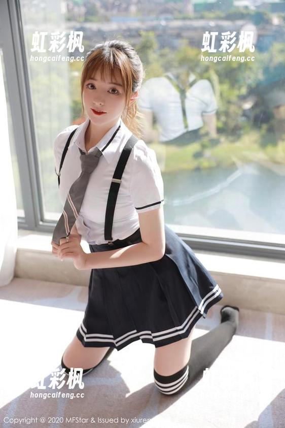 模范学院-草莓兔兔 模范学院 - 当草莓兔兔登场,高清的分享中藏着小秘密。