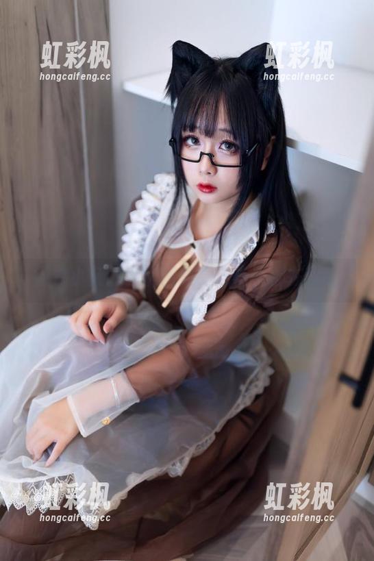 樱井小莜的私房图集，连袜子都在发光