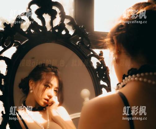 樱晚gigi 樱晚gigi的颜.色,就算是壁纸也难以复制。