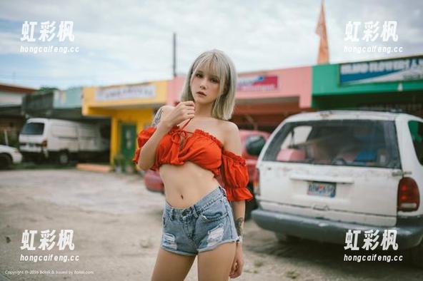 波萝社-夏美酱 波萝社 - 最新写真集警报:夏美酱带你重返教室,别走神哦!