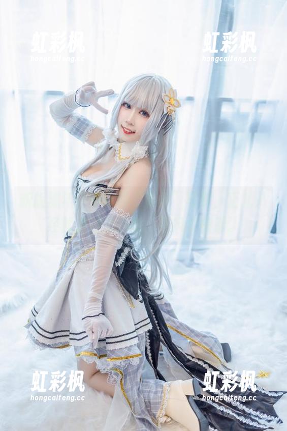 流年不停w 新版流年不停w的“温柔”写真,正儿八经就是浮光掠影,画风真特别。