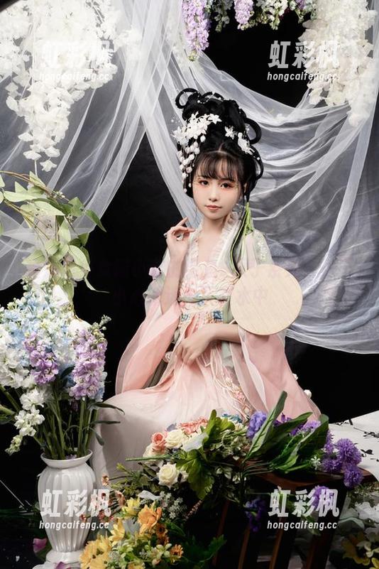 爆机少女喵小吉 看爆机少女喵小吉的金鱼–双子系列:一不小心就迷失了在水中