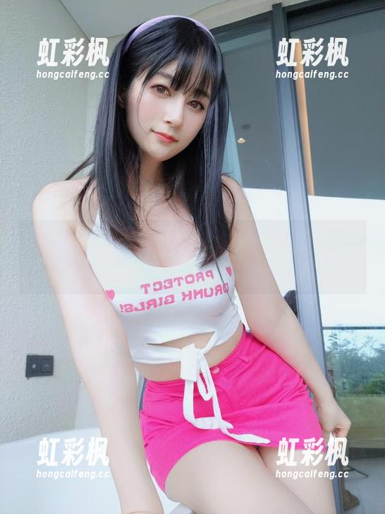 白银81 Fantia透明服下的白银81,写真的新标准你跟得上吗?
