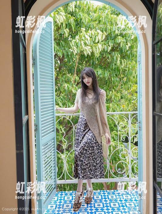 秀人网-Angela小热巴 秀人网 - 私拍作品集:Angela小热巴带我温柔看天下的日常…
