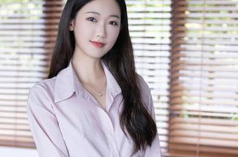 秀人网 – Elise谭晓彤的合集里，有谁看懂剧情的？