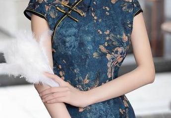 秀人网 – 在连体衣里,Jennifer小若的每一寸都是解开的想象,原图就是最好的作品。