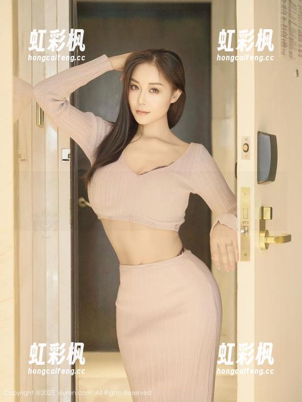 秀人网-刘婷婷 秀人网 - 出来吧,刘婷婷的无圣光美脚图集,提醒你美丽其实不需要那么多修饰。